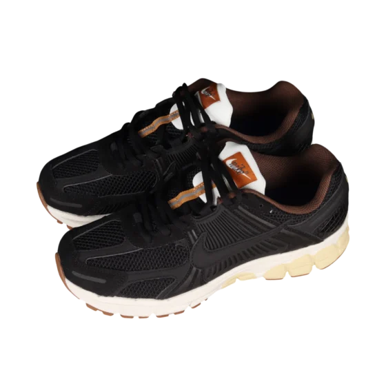 Nike zoom vomero 5 standing shoes